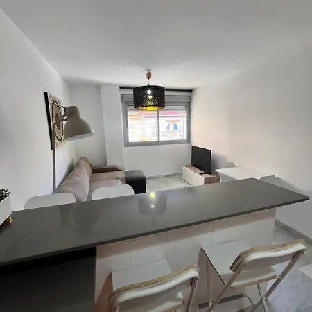 Apartment Boutique - Carlos Haya Area With Parking *