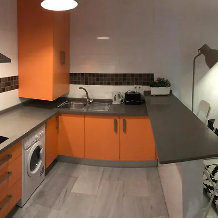 Boutique - Carlos Haya Area With Parking *