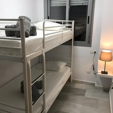 Boutique - Carlos Haya Area With Parking *